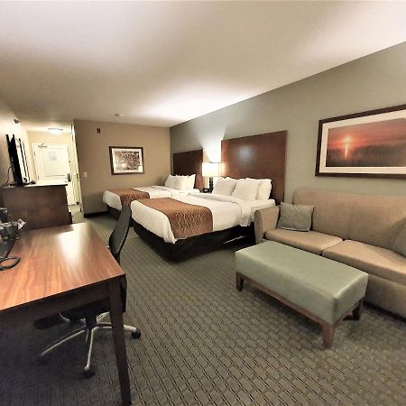 Amerivu Inn And Suites - Chisago City Eksteriør billede