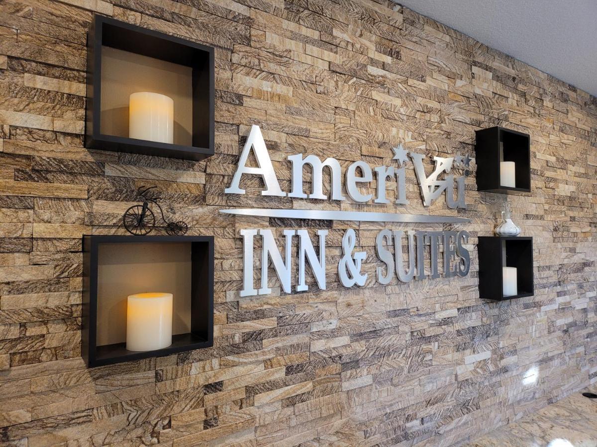 Amerivu Inn And Suites - Chisago City Eksteriør billede
