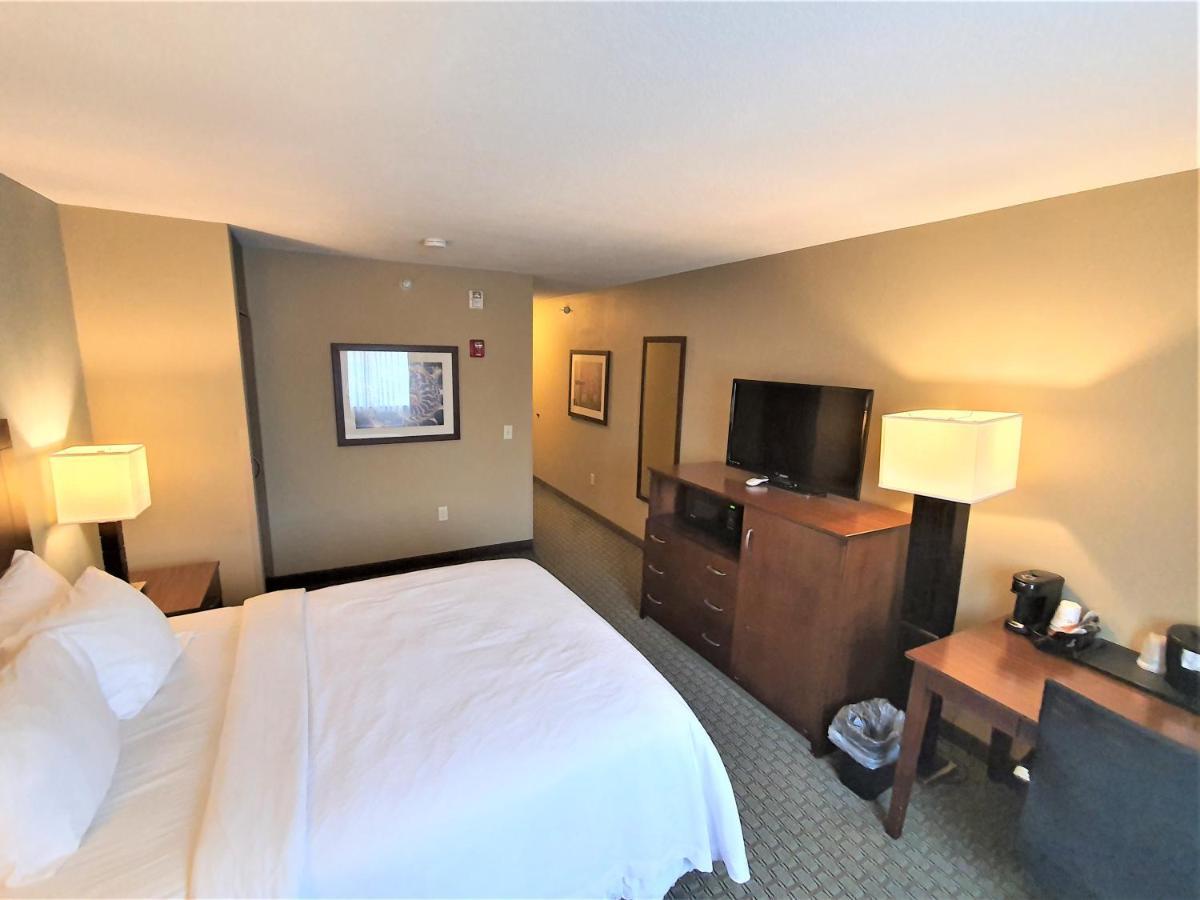 Amerivu Inn And Suites - Chisago City Eksteriør billede