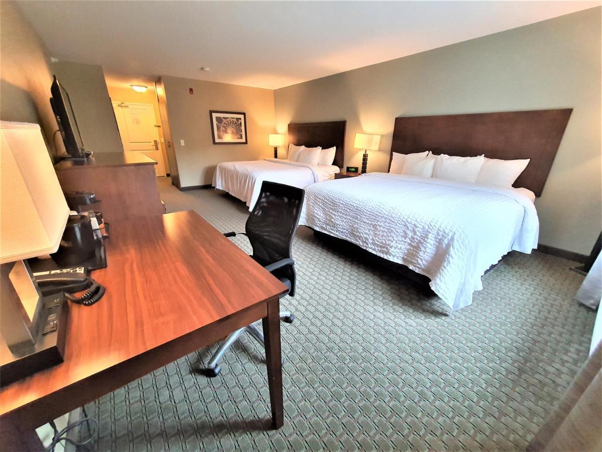Amerivu Inn And Suites - Chisago City Eksteriør billede