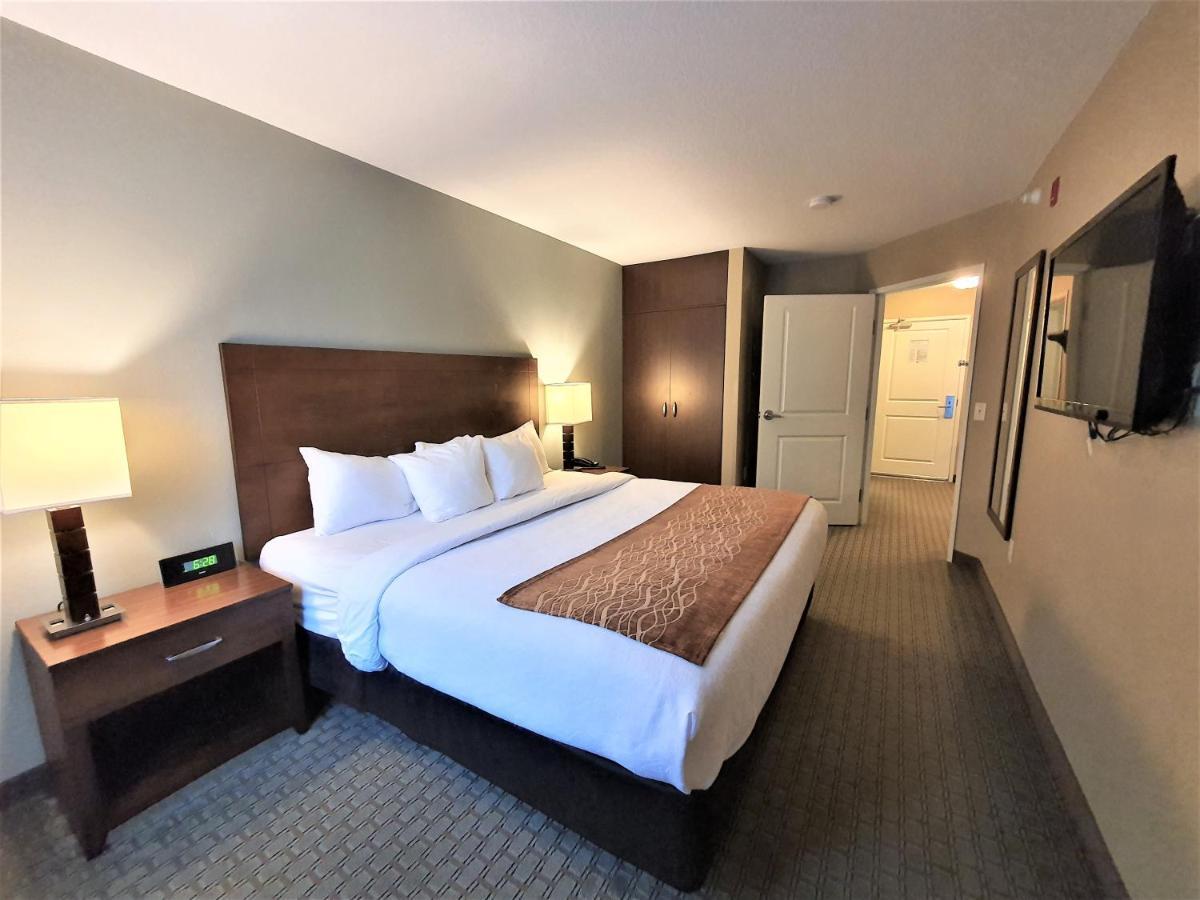 Amerivu Inn And Suites - Chisago City Eksteriør billede