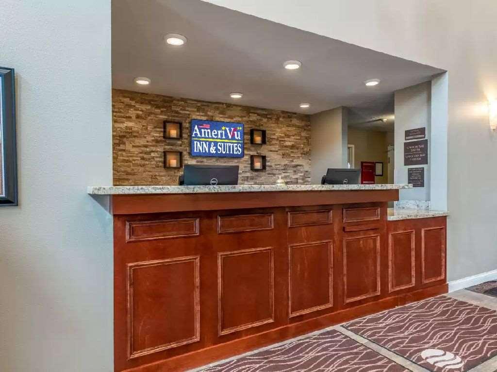 Amerivu Inn And Suites - Chisago City Interiør billede